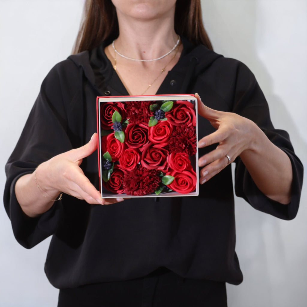 Square Box - Classic Red Roses - Natural Aroma Company