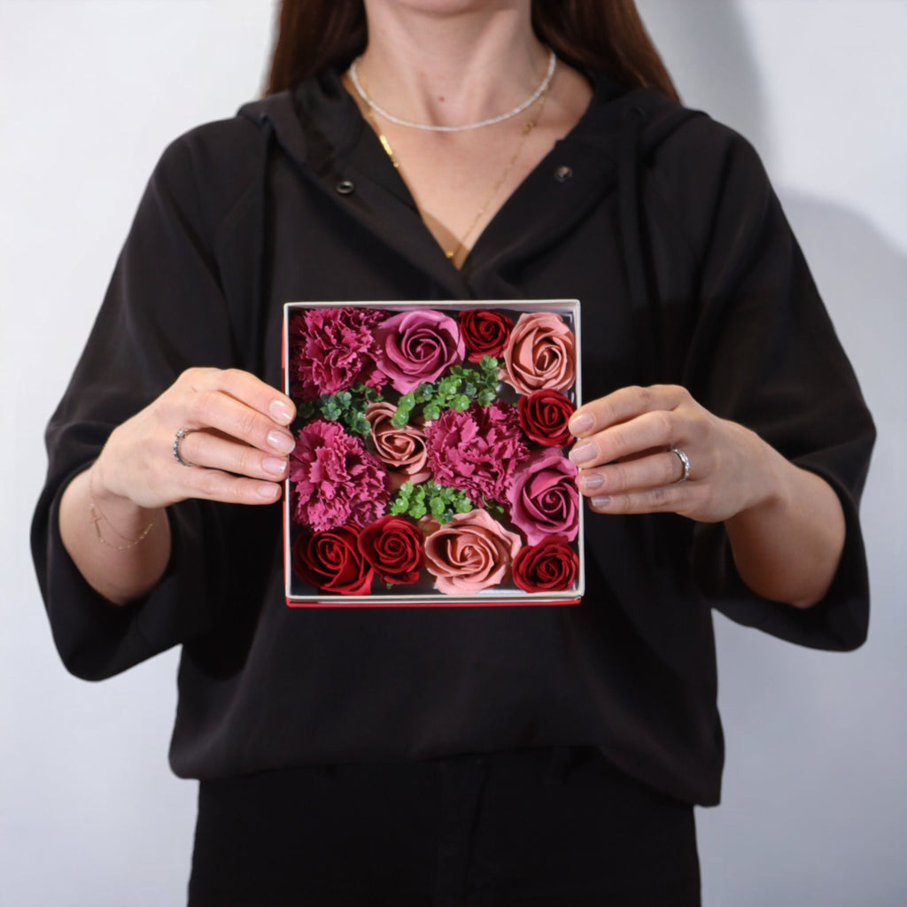 Square Box - Vintage Roses - Natural Aroma Company